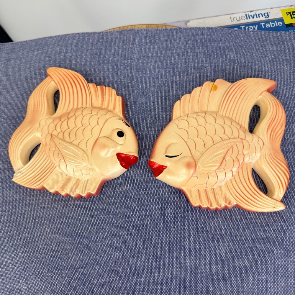 Miller Studio Kissing Fish Vtg Chalkware Set 2‎ MCM Kitsch **FLAWED READ